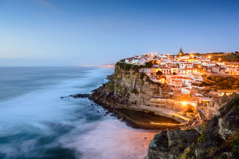 Solo Female Travel in Portugal: Complete Guide and Tips in 2024