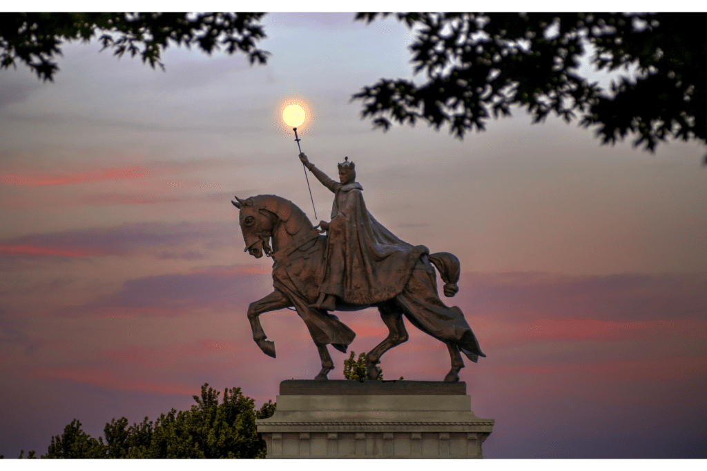 Sculpture on Art Hill at sunset- best free things to do in St. Louis. 